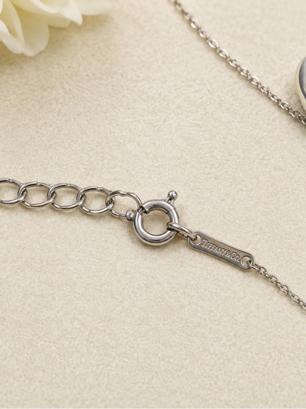 TIFFANY & Co. E. Peretti Concave Heart Necklace - Picture 5 of 6